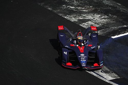 El Gen2, "uno de los coches m&aacute;s dif&iacute;ciles de pilotar", dice Robin Frijns
