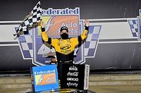 Brad Keselowski domina en Richmond y avanza en la postemporada