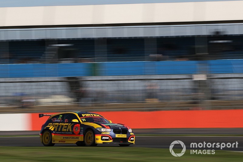 Jordan stays with WSR for third straight BTCC season