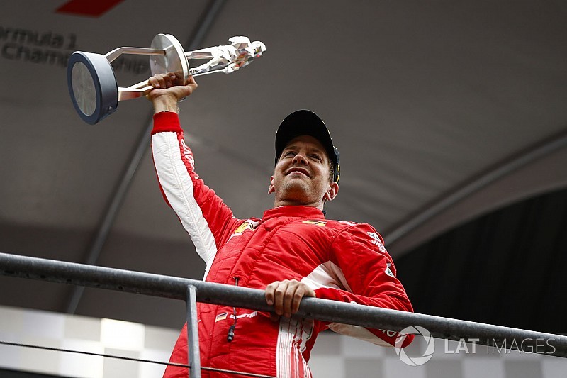 Vettel elbukhatja az elbukhatatlant is a Ferrarival?