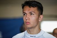 Albon tem contrato com Nissan encerrado e fica próximo da F1