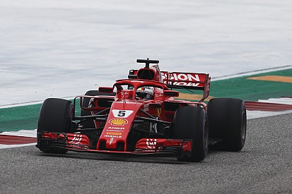 Vettel ve Raikkonen, ufak farkla kaçan pole pozisyonundan ötürü üzgün