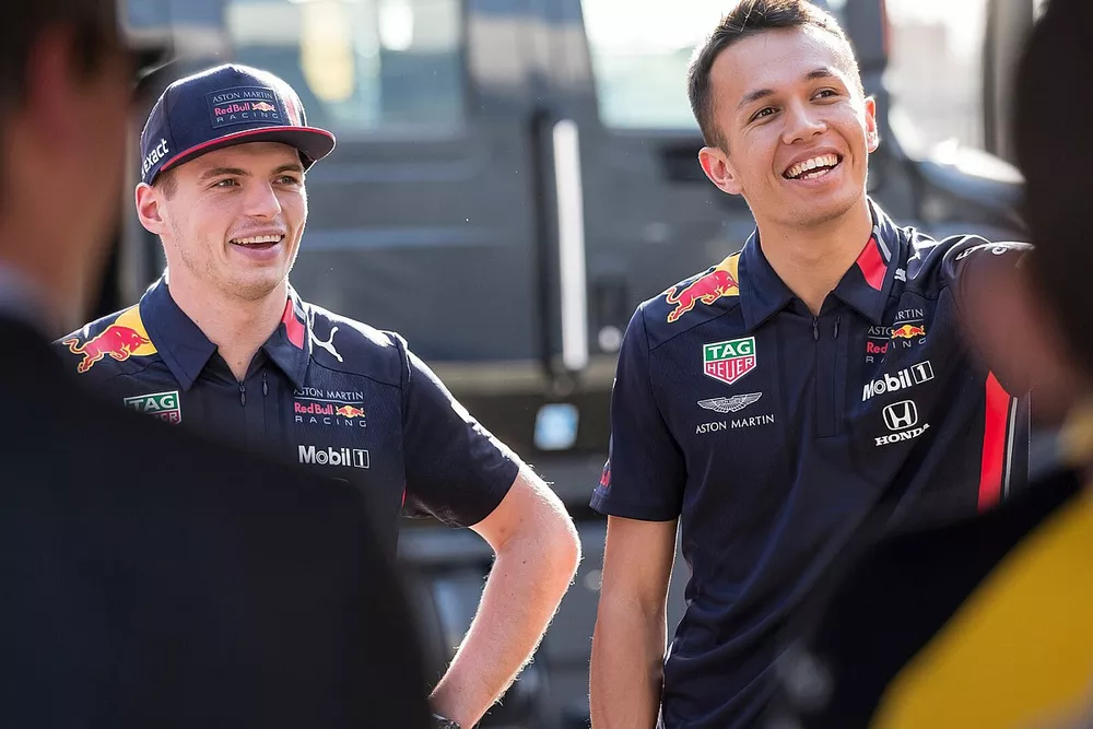 Max Verstappen y Alexander Albon, Red Bull Racing