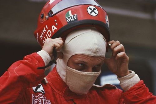 Subastarán en el GP de Miami el casco que usó Lauda en su accidente de 1976