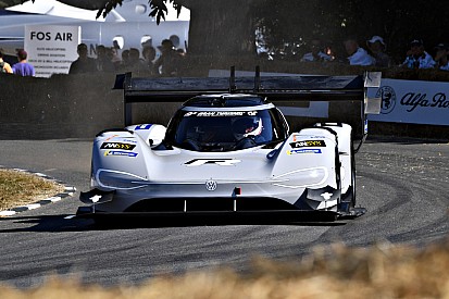 VW I.D. R smashes Goodwood electric hillclimb record