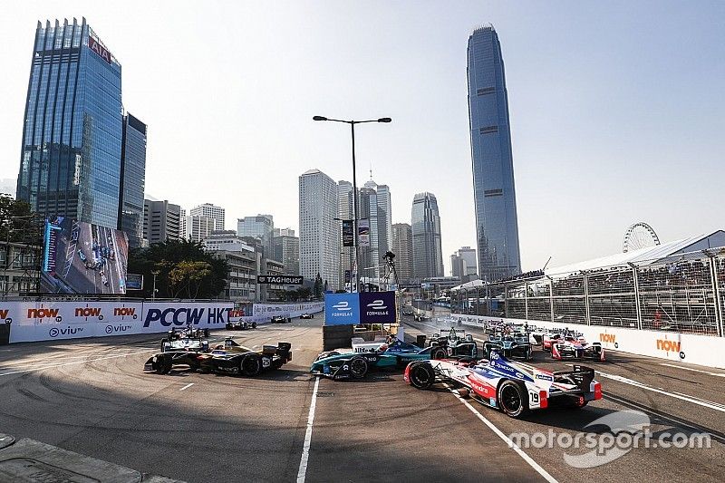 Felix Rosenqvist, Mahindra Racing pierde el control