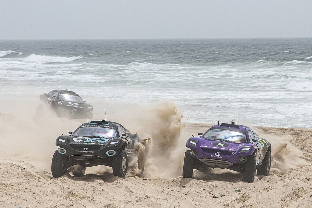 Molly Taylor, Johan Kristoffersson, Rosberg X Racing, y Cristina Gutierrez, Sebastien Loeb, X44 se tocan en Senegal