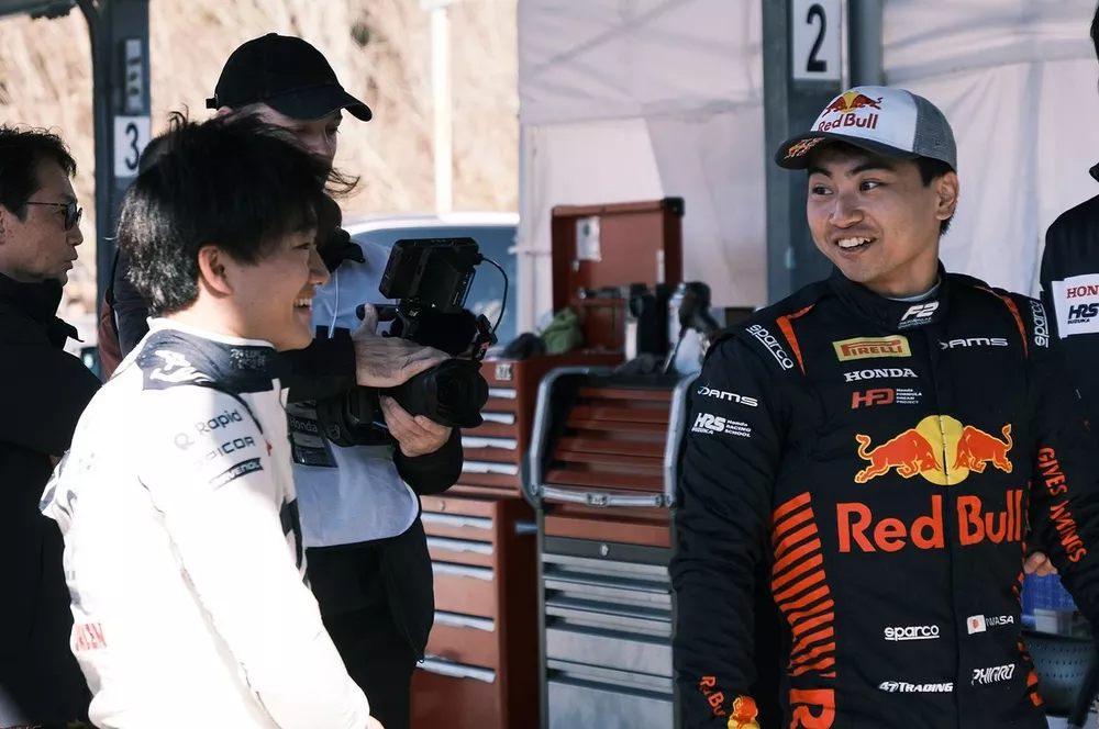 岩佐歩夢が語る、角田裕毅のドライビング「精度が高い。僕としても吸収
