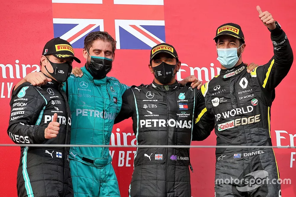 Podium: race winner Lewis Hamilton, Mercedes F1, second place Valtteri Bottas, Mercedes F1, third place Daniel Ricciardo, Renault F1 Team
