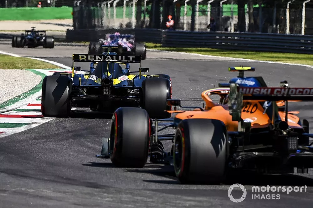 Daniel Ricciardo, Renault F1 Team R.S.20, Lando Norris, McLaren MCL35