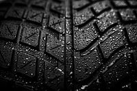 Los pilotos piden m&aacute;s juegos de neum&aacute;ticos para mejorar el espect&aacute;culo en lluvia 