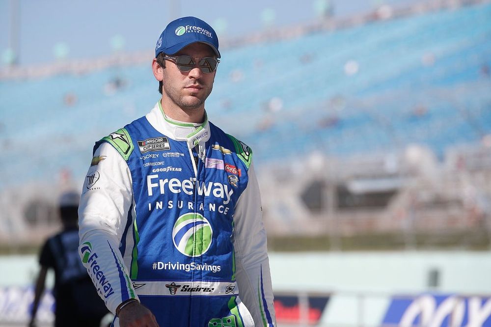 Daniel Suarez, Trackhouse Racing, Freeway.com Chevrolet Camaro