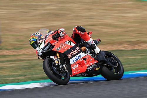 Davies festejó en el domingo de Buriram