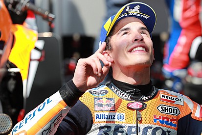 Enquanto Dovi e Viñales lamentam, Márquez comemora