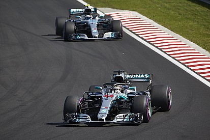La Mercedes valuterà se mettere Bottas al servizio di Hamilton dopo Monza