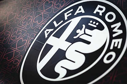 Alfa Romeo натякнула на ліврею своєї нової машини Ф1
