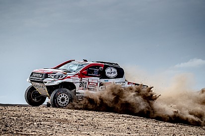 Al-Attiyah se apunta la victoria en la cuarta etapa del Dakar