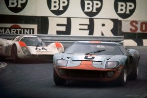 Ford powr&oacute;ci na Le Mans z własnym hipersamochodem