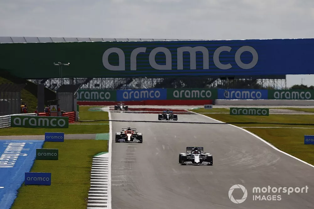 Pierre Gasly, AlphaTauri AT01, Carlos Sainz Jr., McLaren MCL35