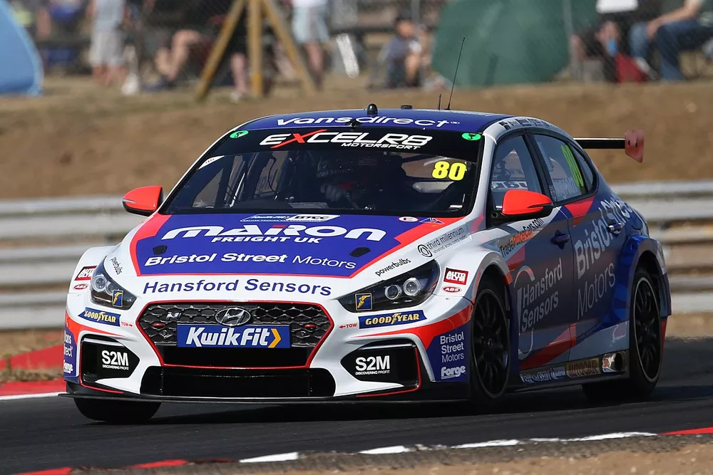 Tom Ingram, Bristol Street Motors with EXCELR8 TradePriceCars.com Hyundai i30N