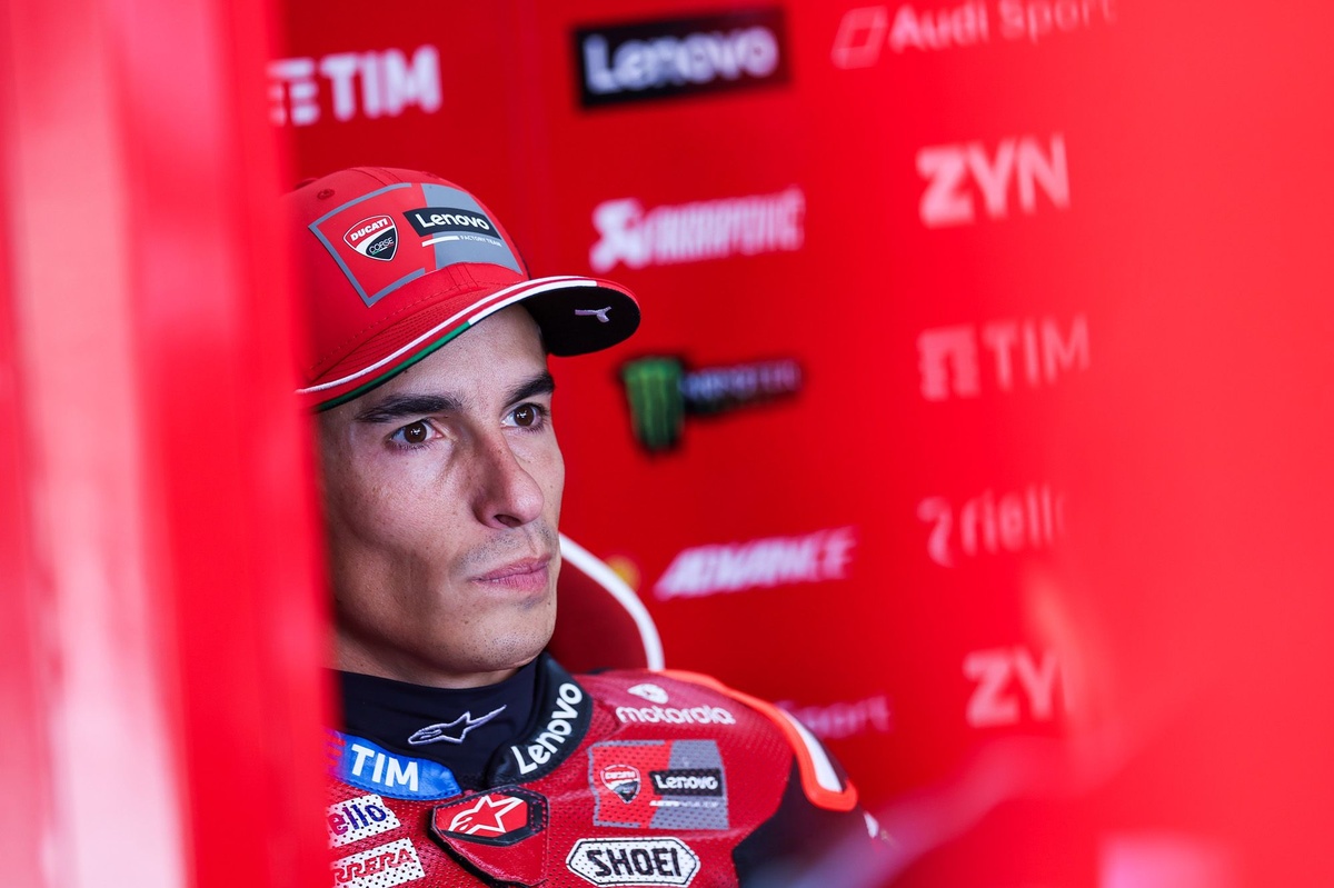 I messaggi che nasconde la foto della spalla di Marc Marquez