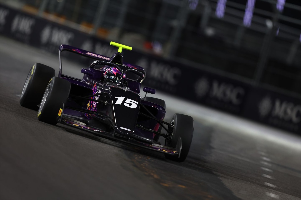 Mercedes announces 2026 F1 Academy driver to replace Doriane Pin