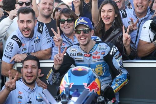 MotoGP: &Aacute;lex M&aacute;rquez domina e vence a sprint do GP de Val&ecirc;ncia