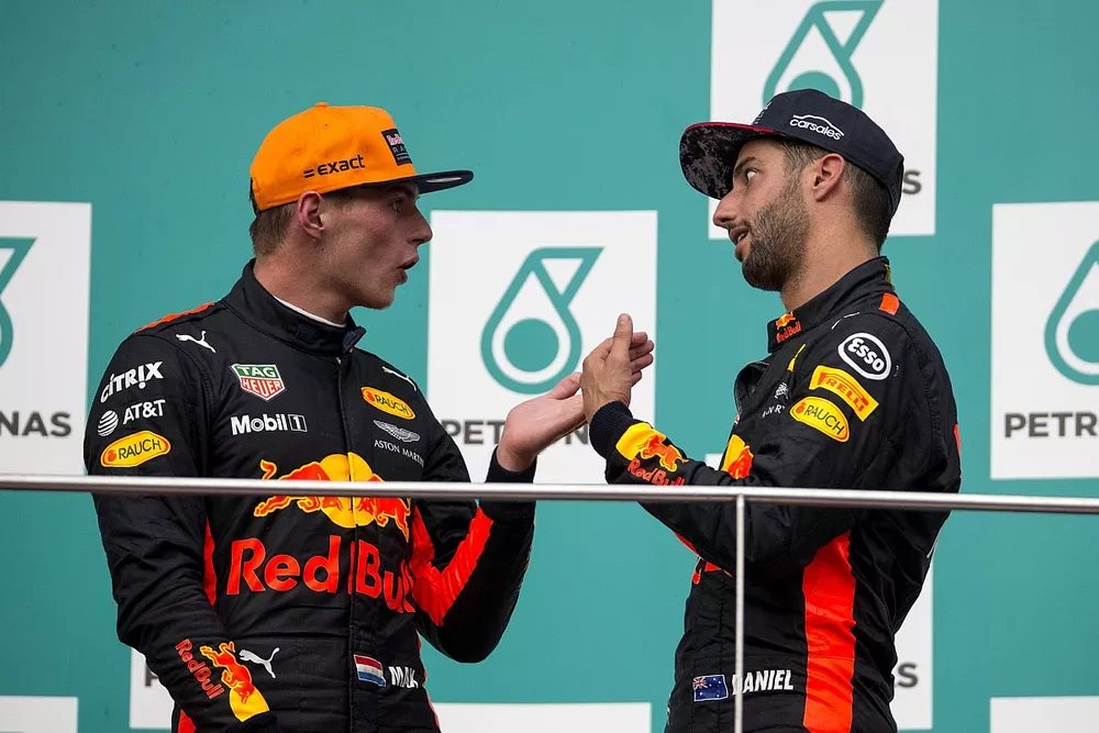 Daniel Ricciardo, Red Bull Racing et le vainqueur Max Verstappen, Red Bull Racing sur le podium
