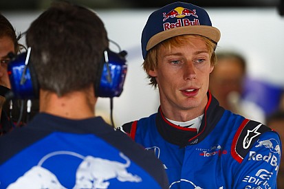 Хартли: Слухи об увольнении из Toro Rosso сделали меня сильнее