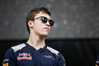 Marko: Kvyat artık Formula 1'e dönmeyecek