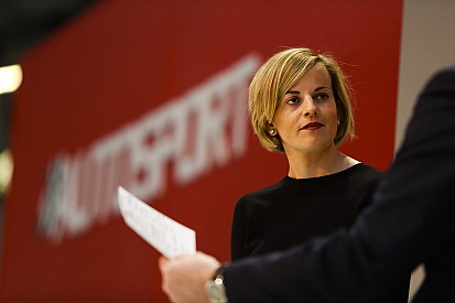 Susie Wolff, grid kızlarının kalkmasını "olumlu" olarak görüyor