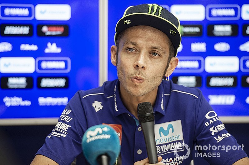Rossi cree que la gente ha sido muy dura con Fenati