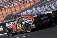 Truex wins chaotic Clash at the L.A. Coliseum
