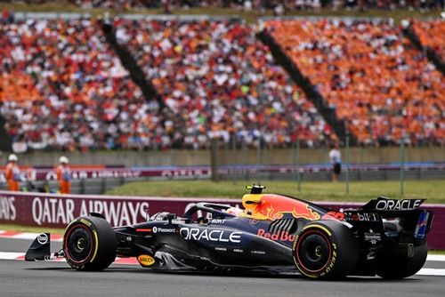 レッドブル角田裕毅、グリップ不足解消できず17位。マシン損傷が追い打ちに「チームとして問題を理解できていない」本拠地での原因究明急ぐ