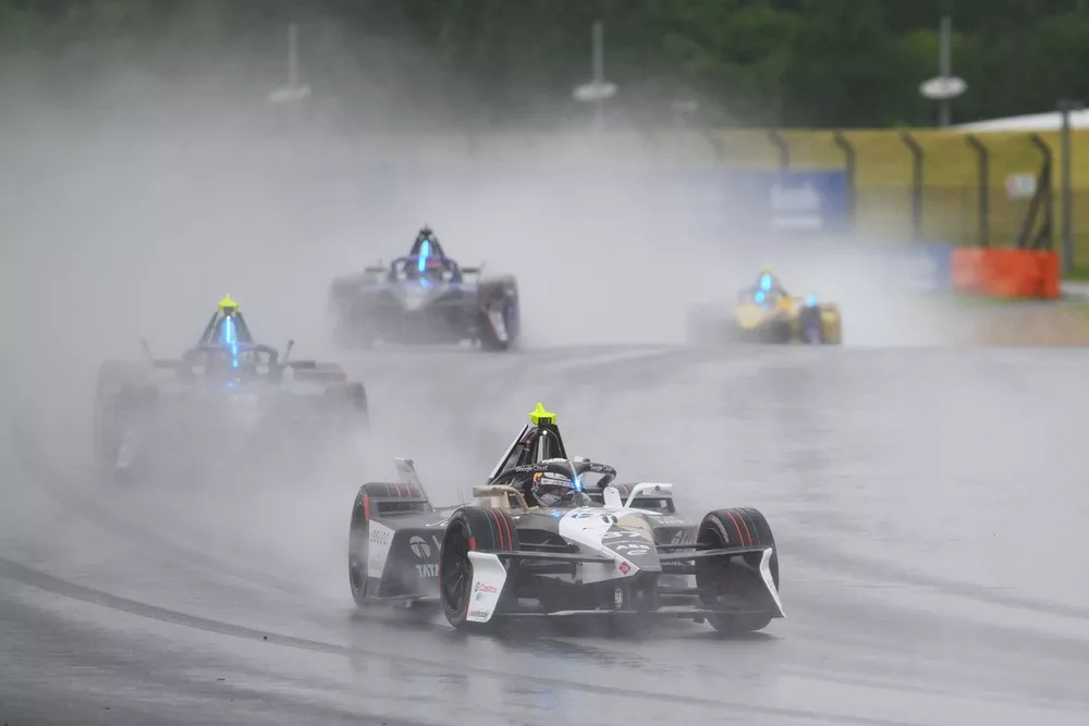 Nick Cassidy, Jaguar TCS Racing