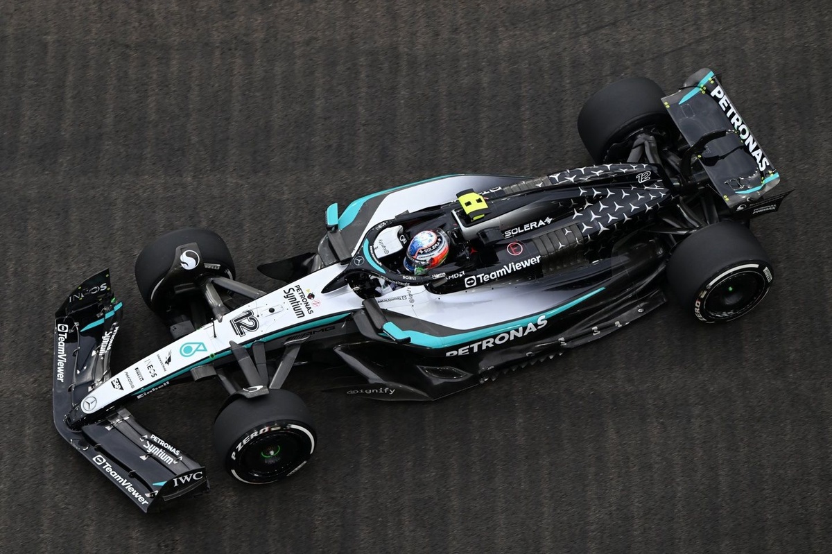 F1 | Wolff: "Kimi è uno che vede sempre il bicchiere mezzo vuoto"