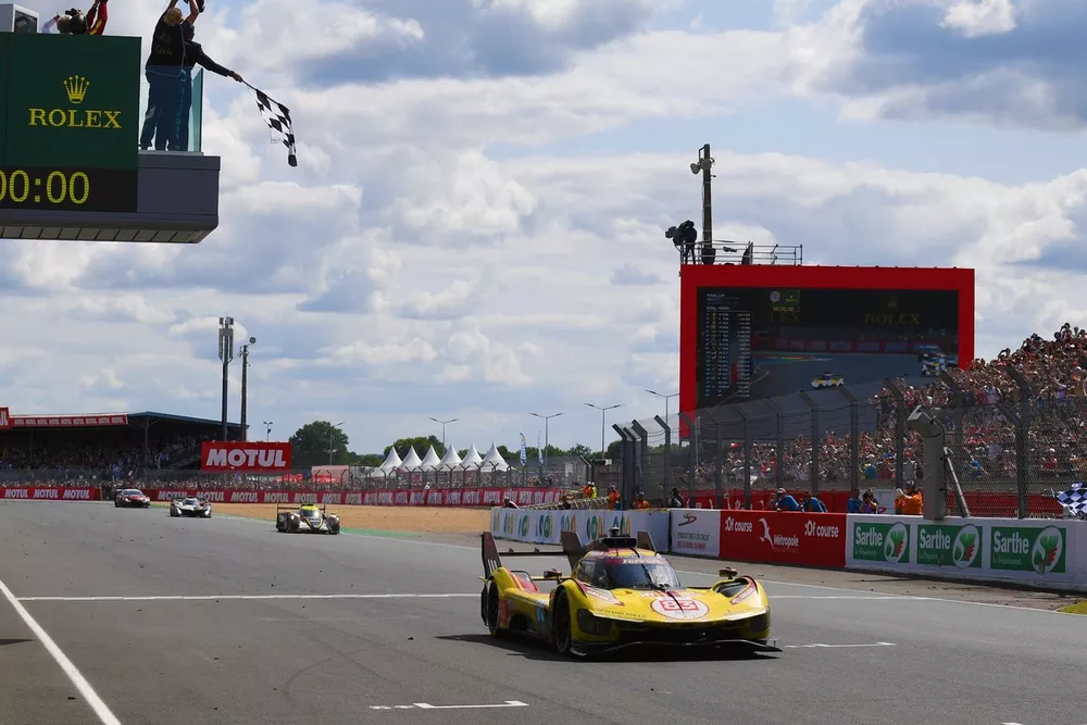 Winners #83 AF Corse Ferrari 499P: Robert Kubica, Yifei Ye, Philip Hanson