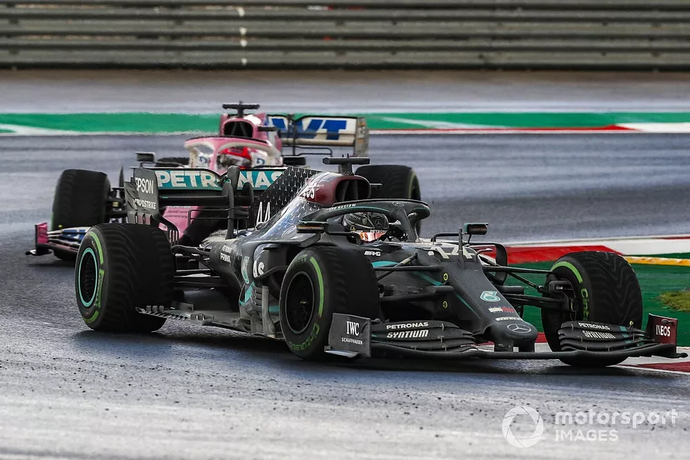 Lewis Hamilton, Mercedes F1 W11, Sergio Perez, Racing Point RP20