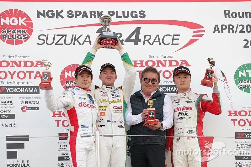 ニック・キャシディ(VANTELIN TEAM TOM’S)、山本尚貴(DOCOMO TEAM DANDELION RACING)、山下健太(KONDO RACING)