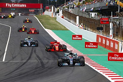 Vettel és a VSC: egy szegényes szoftver és nevetséges ívek