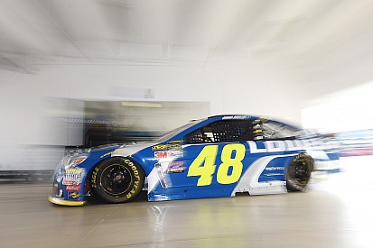 Jimmie Johnson tops Saturday morning Cup practice