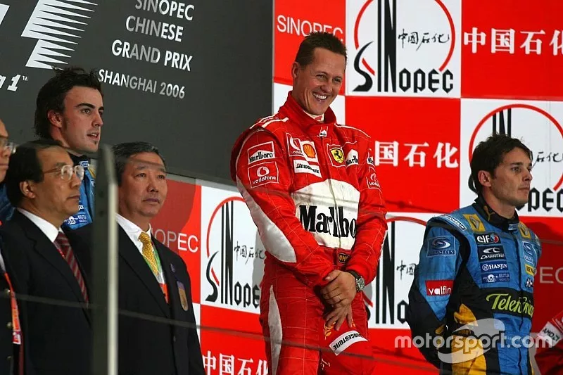Podium: le vainqueur Michael Schumacher avec Fernando Alonso et Giancarlo Fisichella