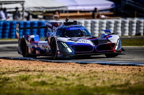 12h Sebring 2025: Dries Vanthoor vuelve a poner a BMW en la pole