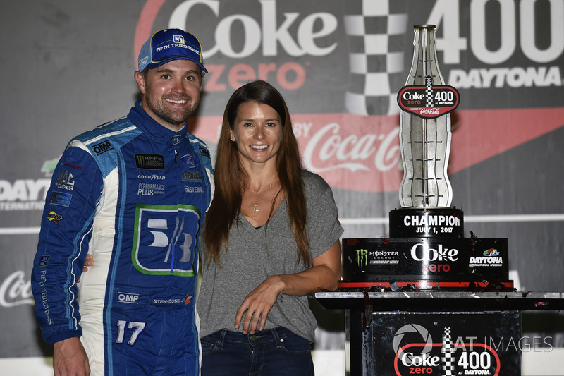 Race winner Ricky Stenhouse Jr., Roush Fenway Racing Ford