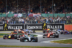 Lewis Hamilton, Mercedes AMG F1 W08, Kimi Raikkonen, Ferrari SF70H, Max Verstappen, Red Bull Racing RB13, Sebastian Vettel, Ferrari SF70H