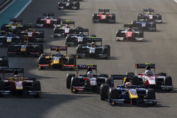 Alex Lynn, DAMS voor Norman Nato, Racing Engineering, Johnny Cecotto Jr., Rapax & Sergey Sirotkin, A