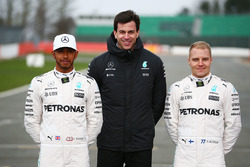 Lewis Hamilton, Mercedes AMG F1, Valtteri Bottas, Mercedes AMG F1, Toto Wolff, Mercedes AMG F1 Accio