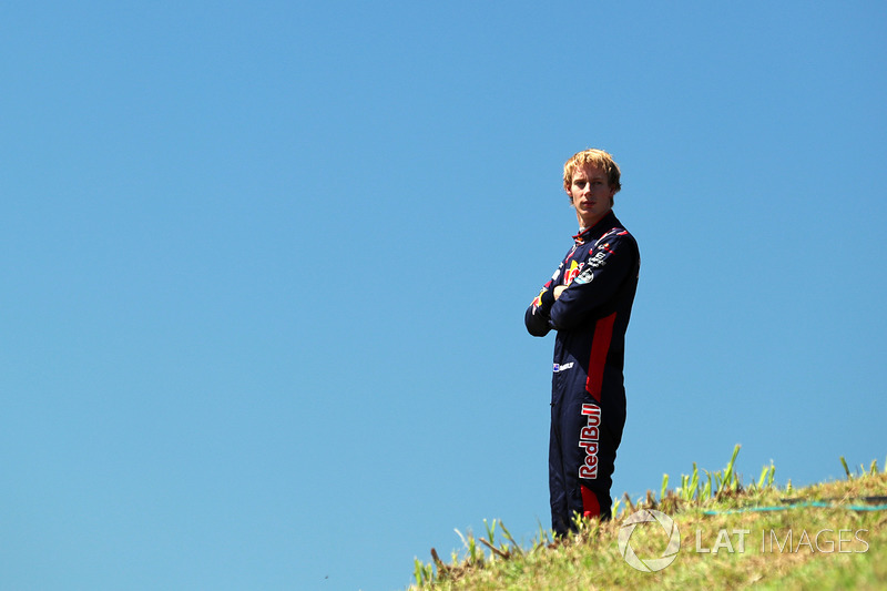 Brendon Hartley, Scuderia Toro Rosso stopped on track in FP1