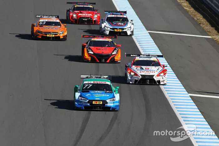 Exhibición del Super GT y DTM