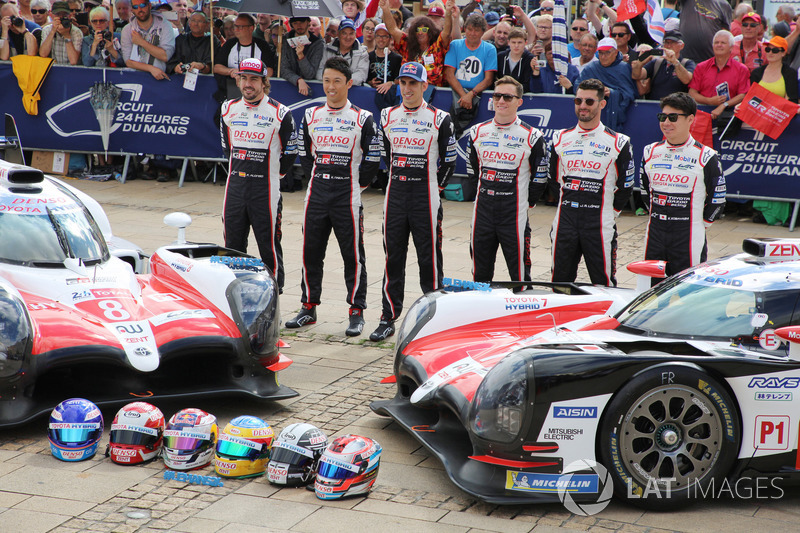 #7 Toyota Gazoo Racing Toyota TS050: Mike Conway, Kamui Kobayashi, Jose Maria Lopez, #8 Toyota Gazoo Racing Toyota TS050: Sébastien Buemi, Kazuki Nakajima, Fernando Alonso